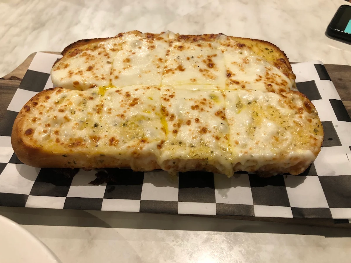 Garlic Cheese Bread