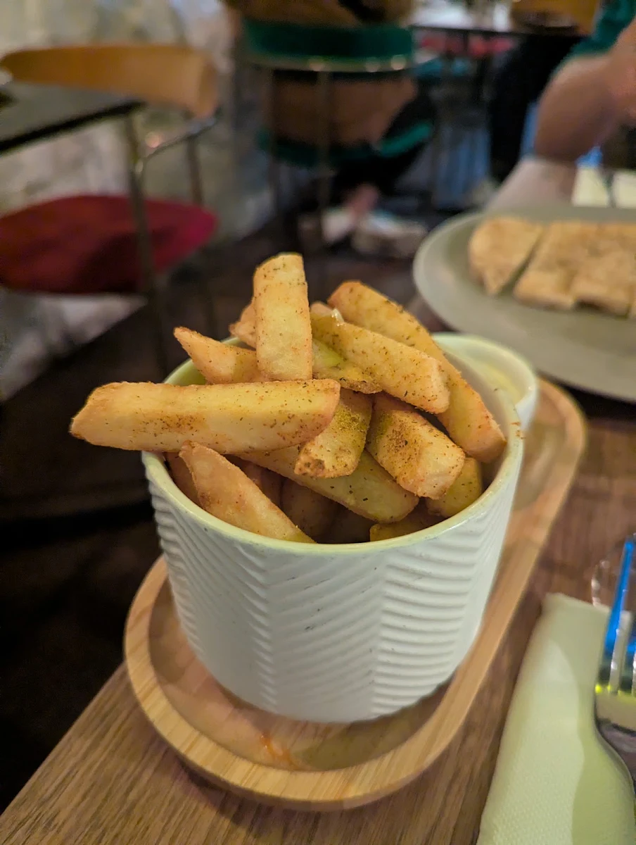 Chips, Lions And Tigers