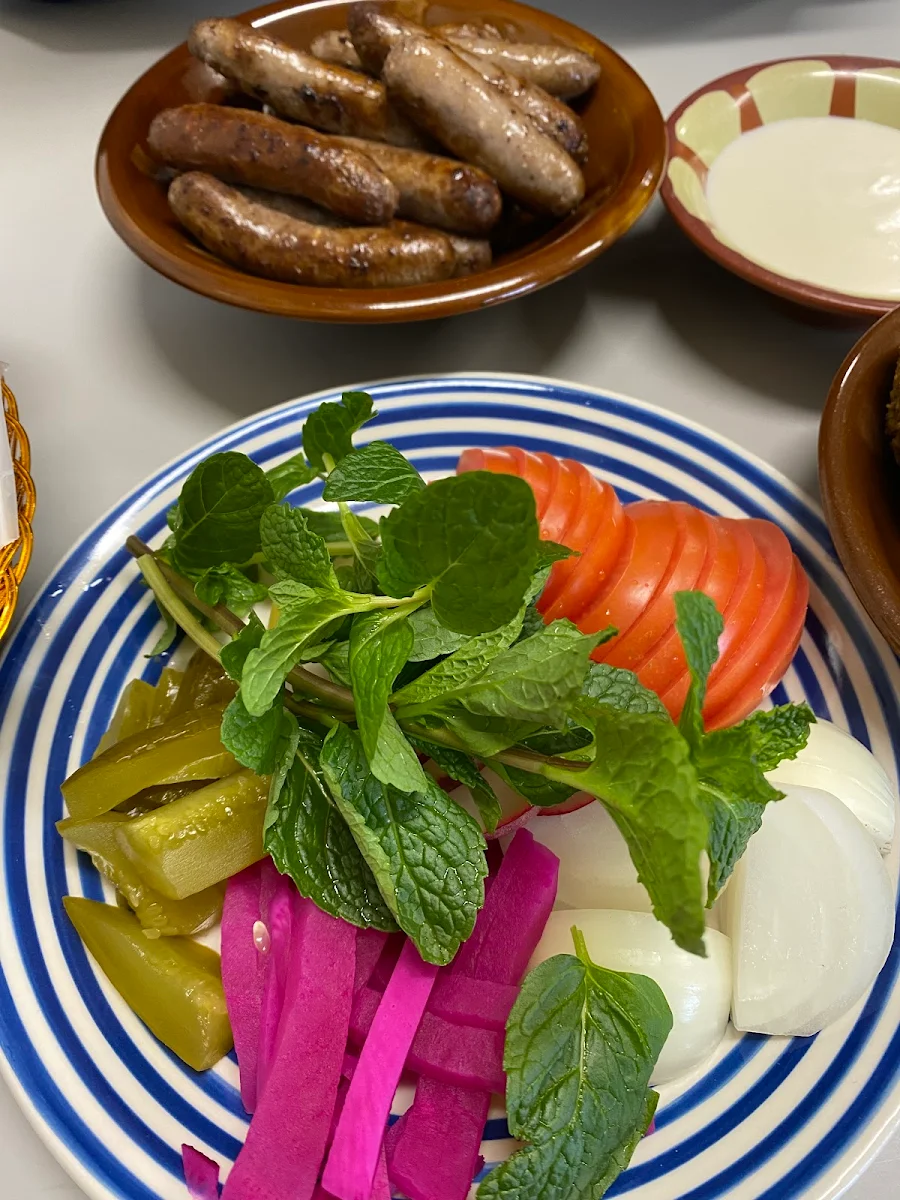 Highlights, Jamals Falafel & BJ's Burgers