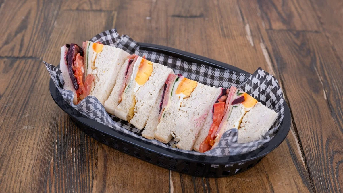 Highlights, The Roundabout Lunch Bar & Cafe