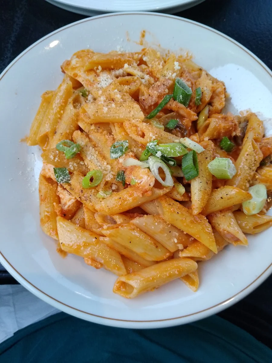 Pollo Arrabiata, Luna Rossa Italian Restaurant