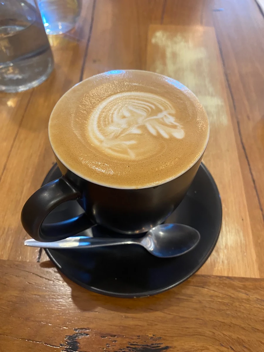 Flat White, Le Roi Cafe