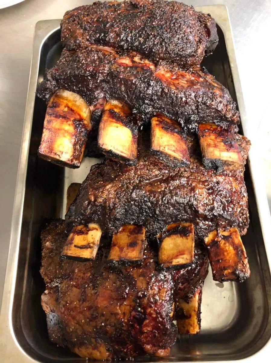 Highlights, Steakroad Bar & Grill