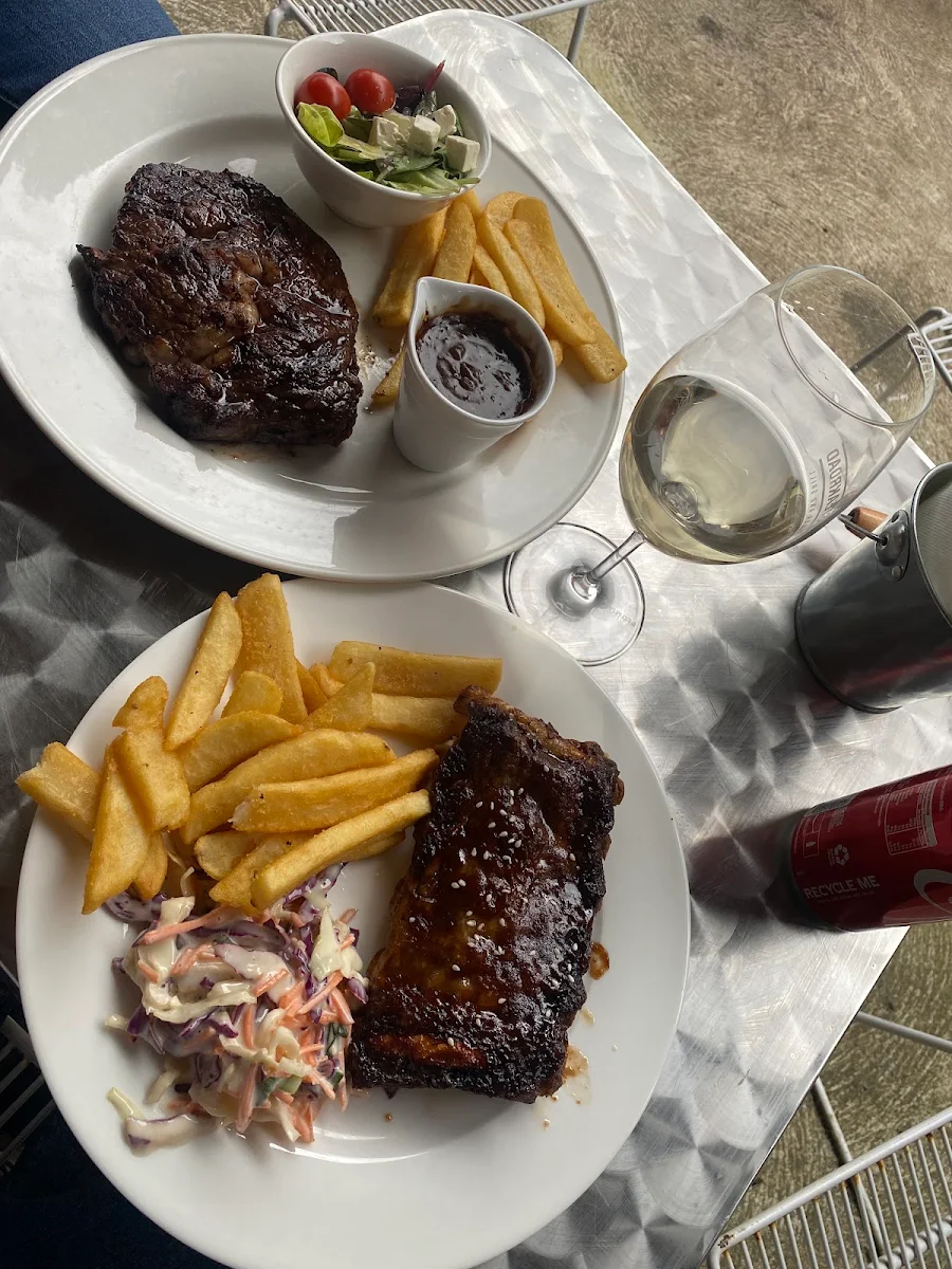 Steak & Chips, Steakroad Bar & Grill