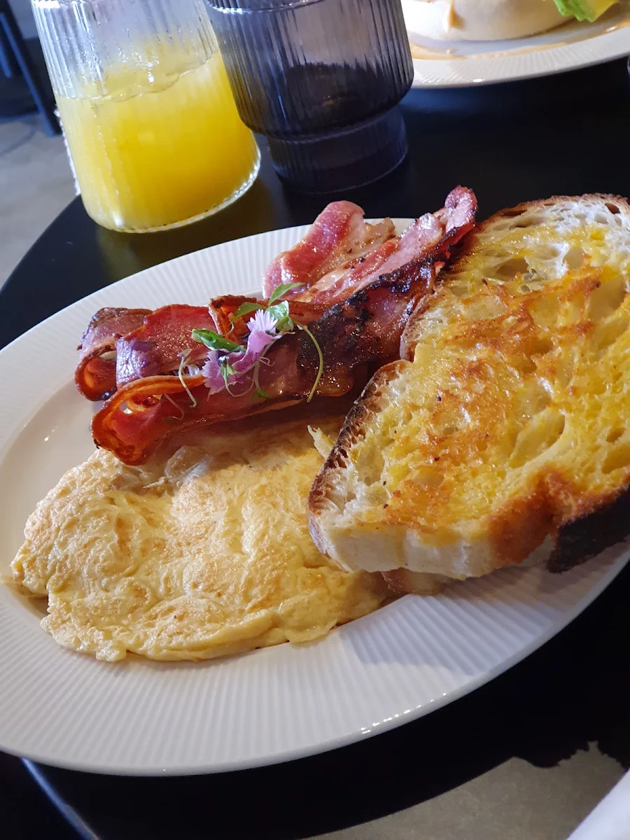 Scrambled Egg with a Side of Bacon