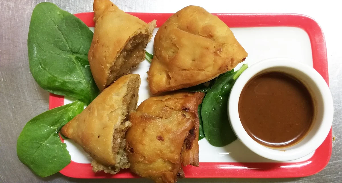 Vegetable Samosa, Luniva MoMo Cafe Restaurant