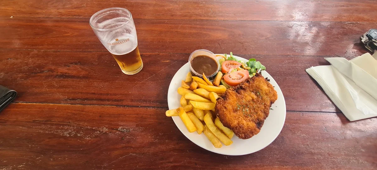 Crumb Steak, The Peak Pub
