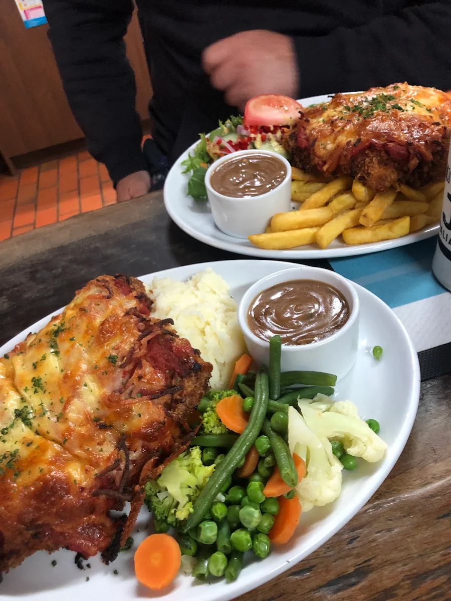 Highlights, The Peak Pub
