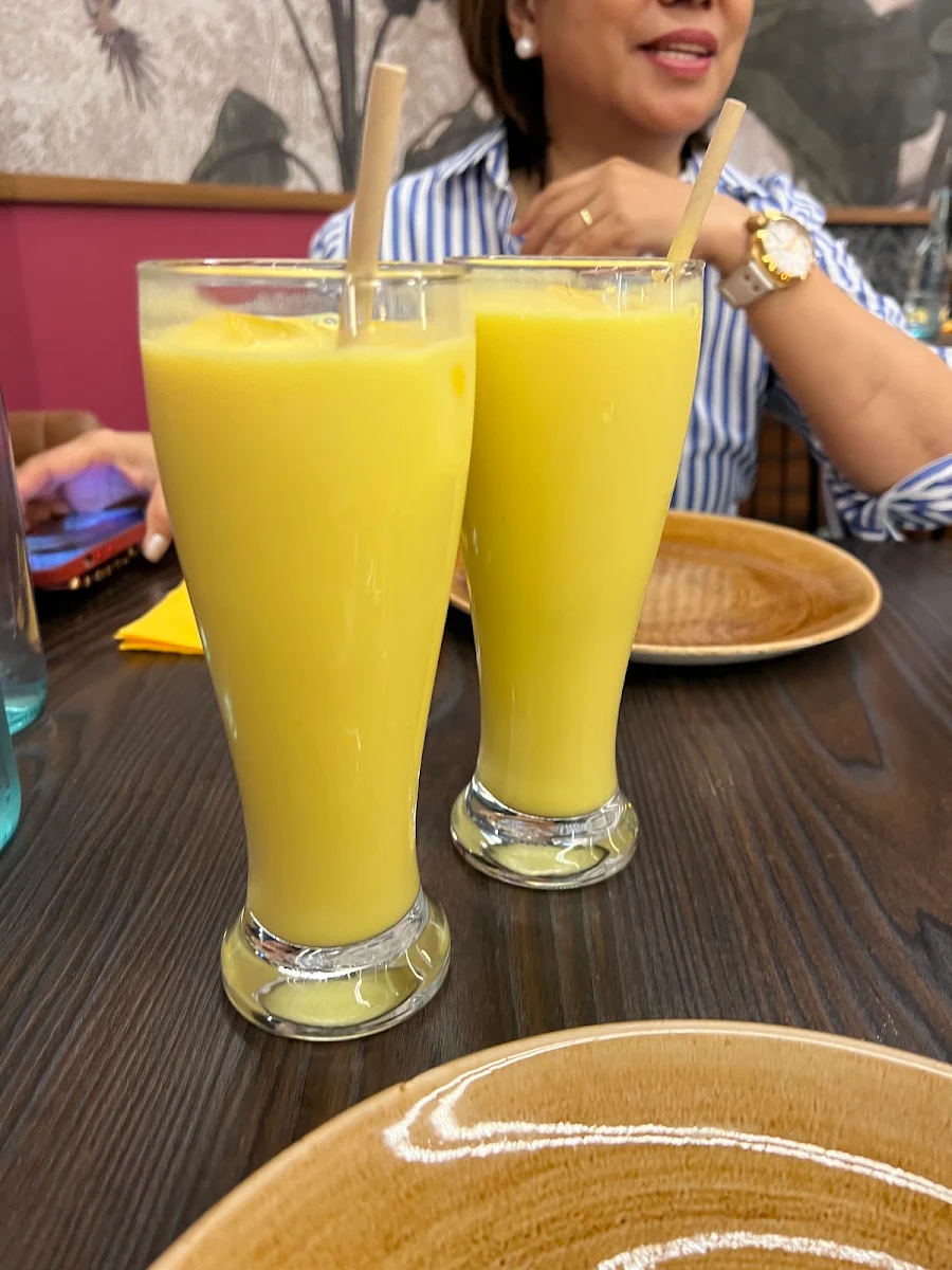 Mango Lassi, Billu's Bella Vista