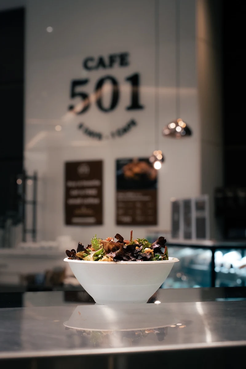 Highlights, Cafe 501