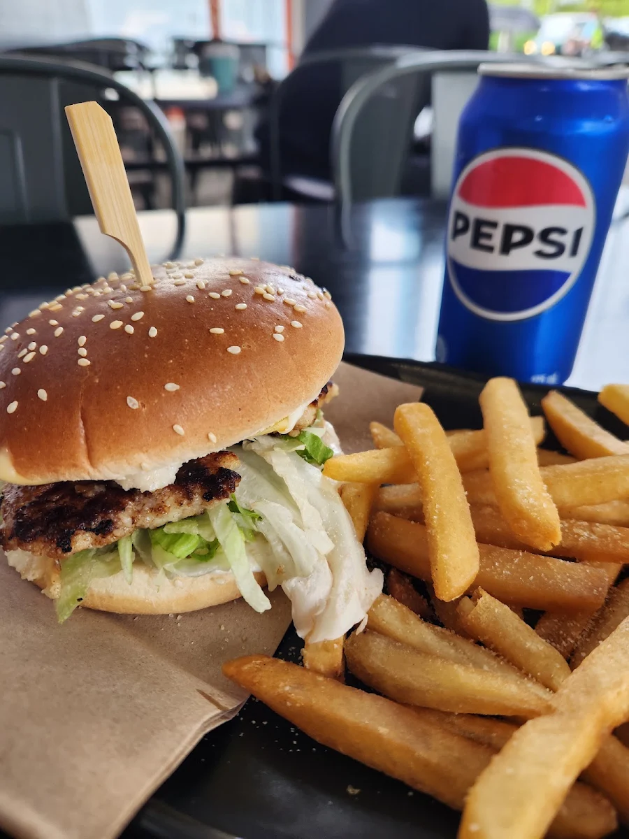 Bondi Burger and Chips, Oporto Harbour Town