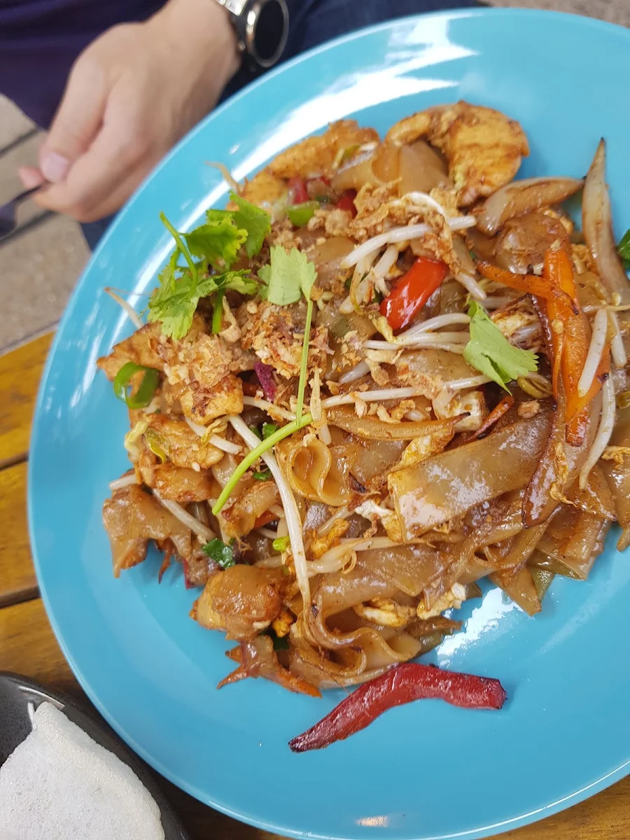 Hu Tien Xao Stir-Fried Rice Noodles