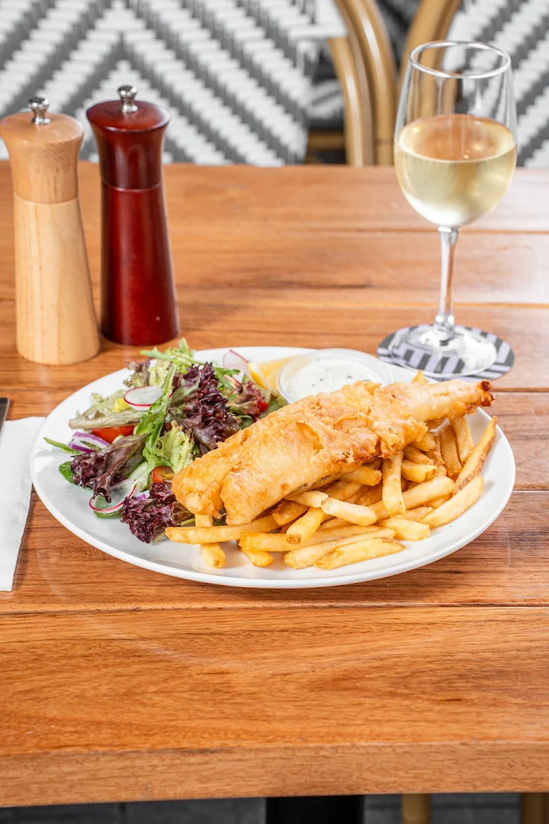 Fish & Chips, Kinselas Hotel