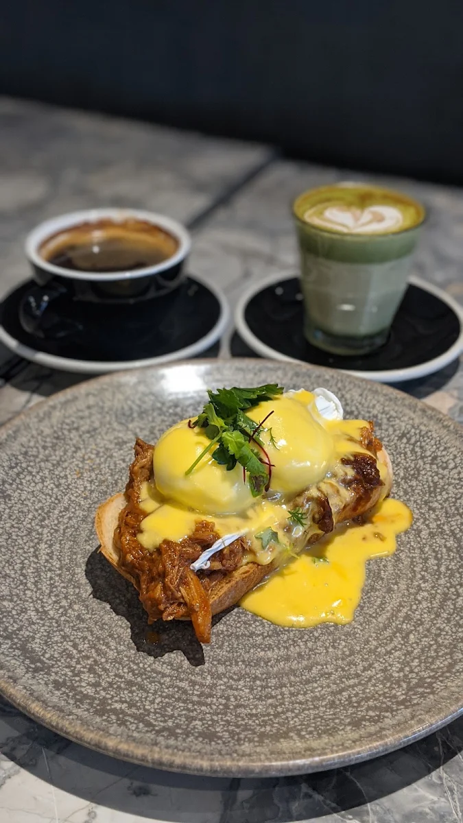 Eggs Benedict, Indigo Double Bay