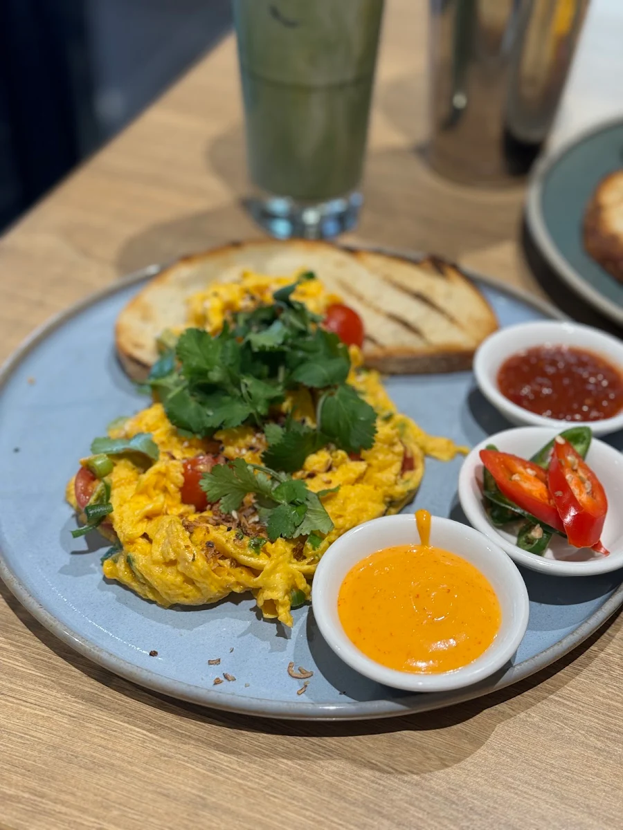 Chilli Scrambled Eggs, Billy’s Central