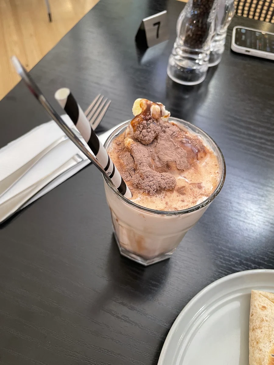 Highlights, Liv It Up Cafe