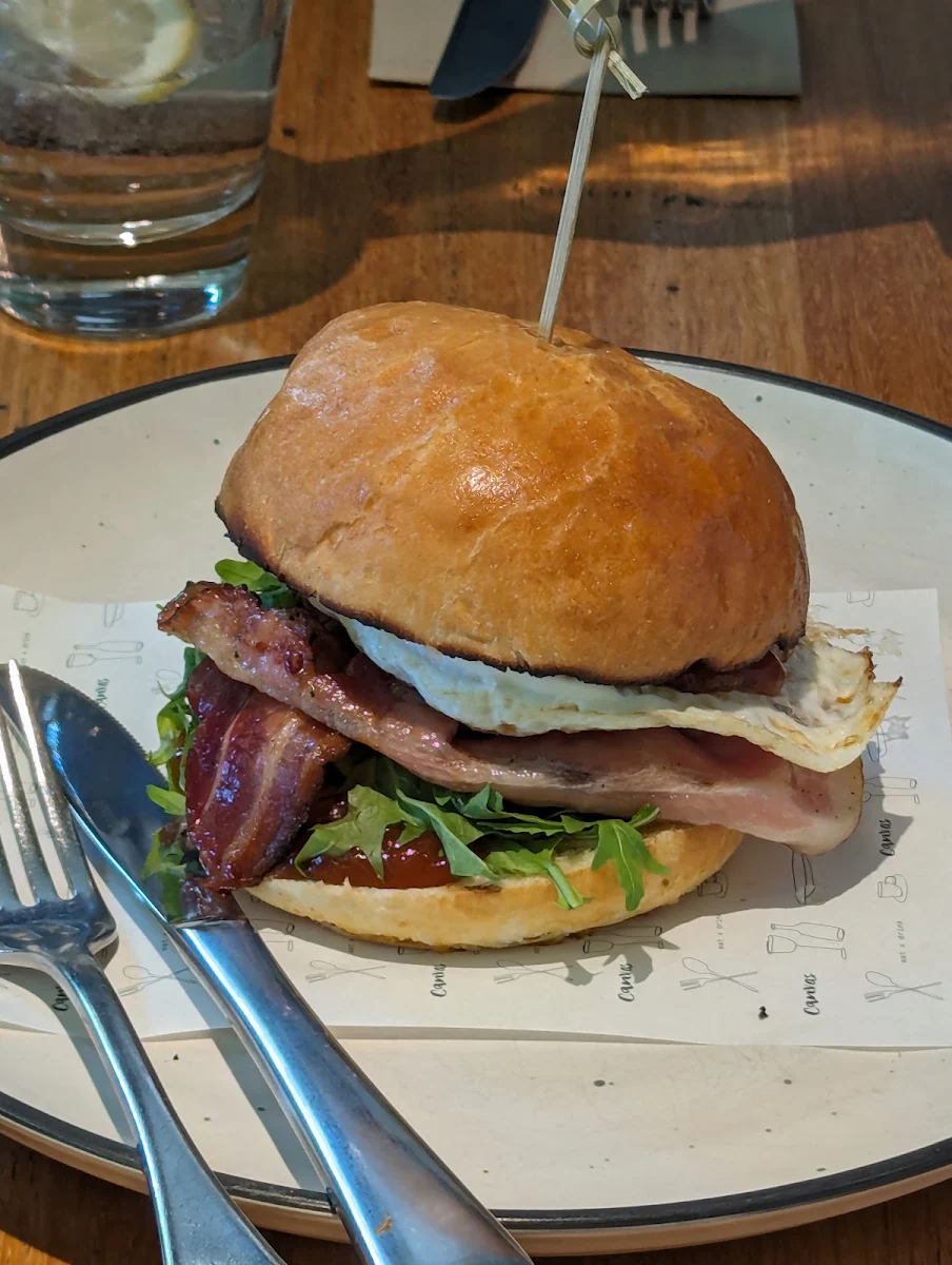 Bacon & Egg Roll
