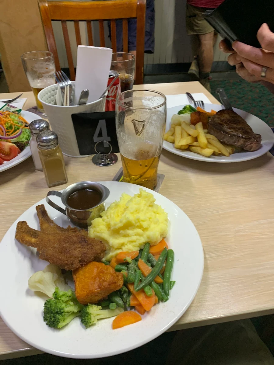 Cutlets with Mash, Newmarket Hotel