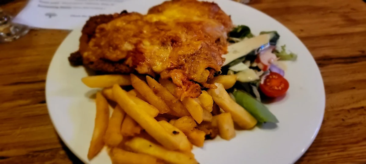 Highlights, Oak Tree Tavern