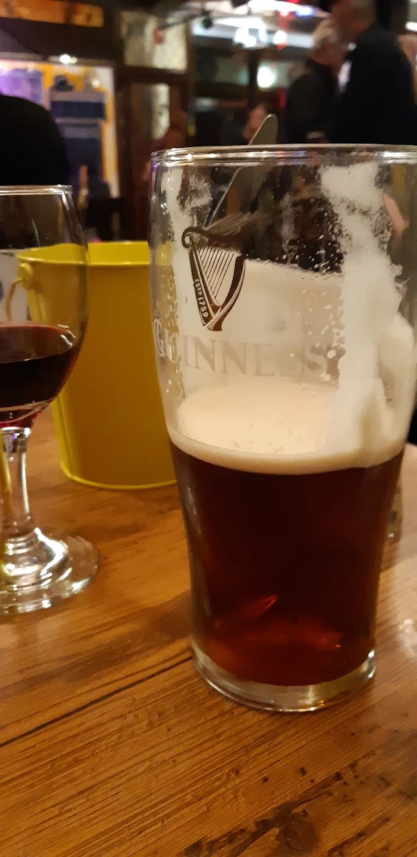 Highlights, Oak Tree Tavern