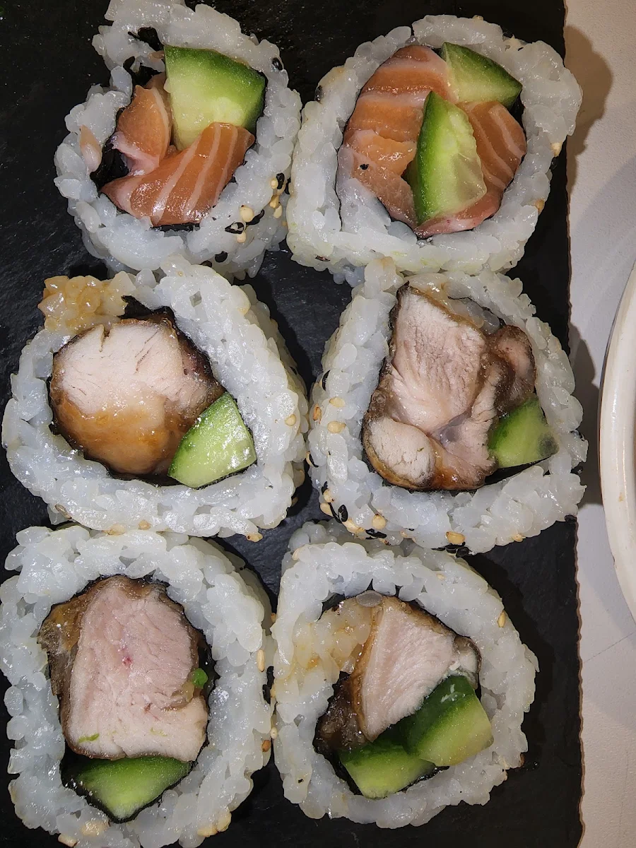 Cooked Tuna Roll, Sushi House