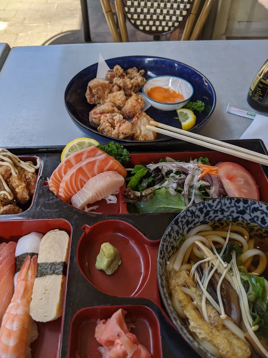 Highlights, Sushi House