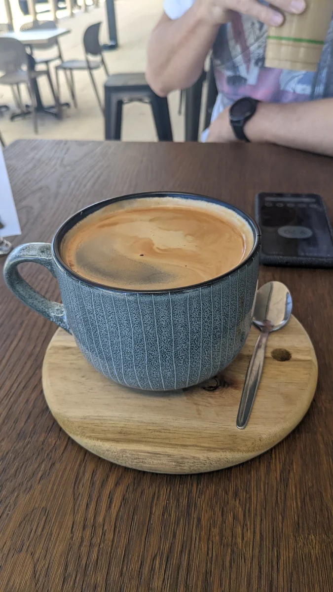 Long Black, Caffeinate Coffee Co