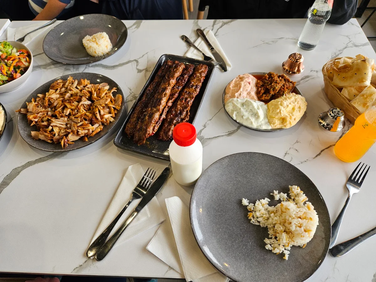 Highlights, Truganina Kebab House