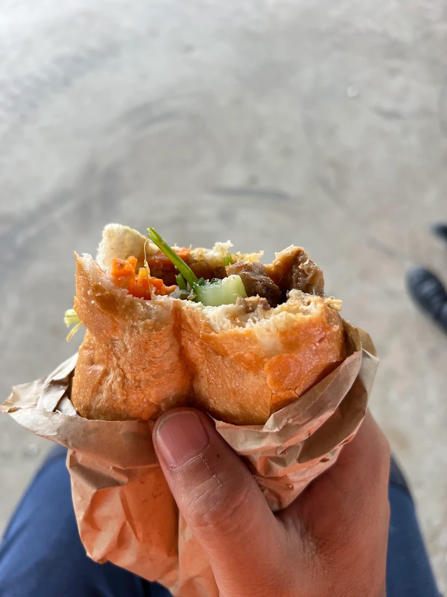 Highlights, Bánh Mì Southport