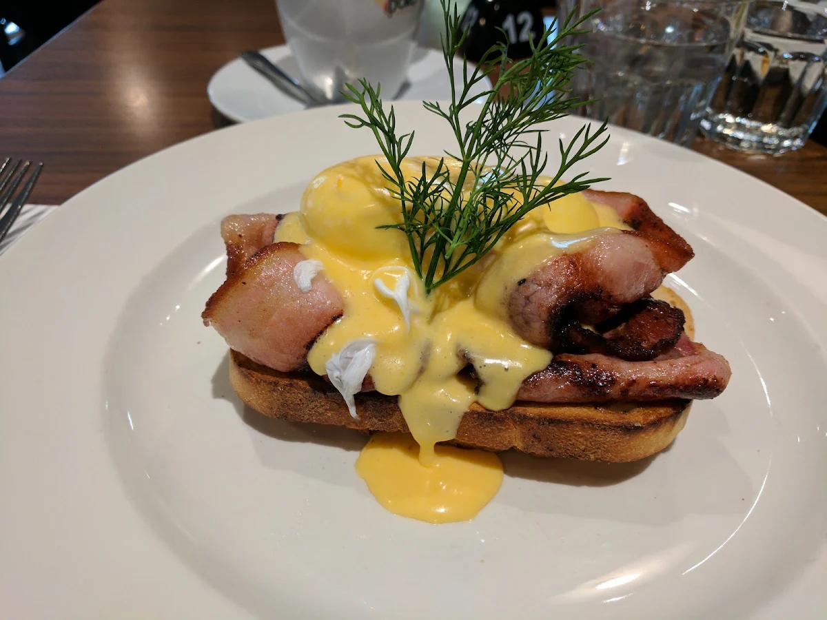 Bacon Benedict, Warrandyte Stonehouse Cafe