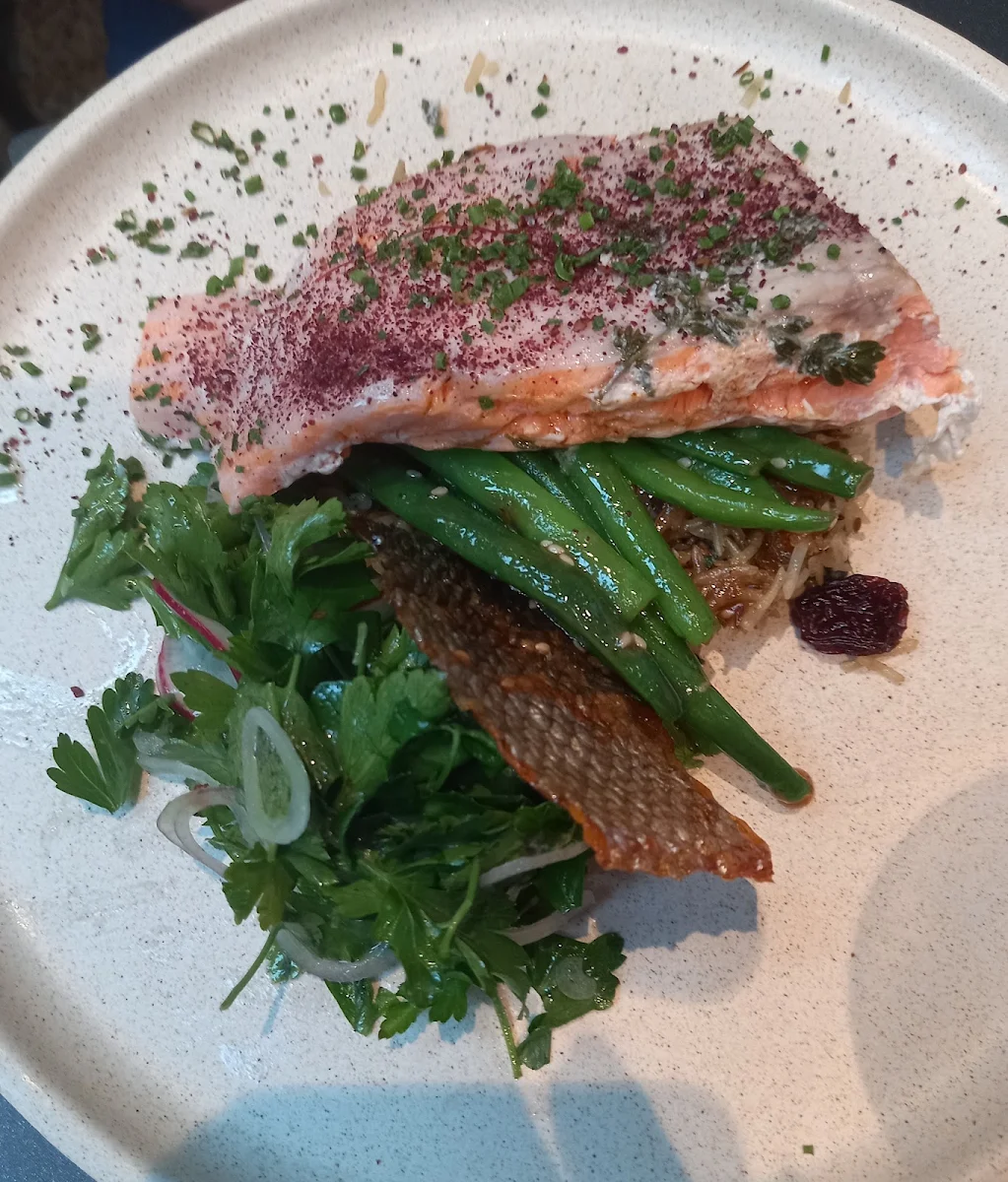 Salmon, Emil's Cafe