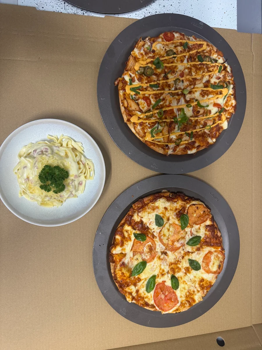 Highlights, Panchos Pizza