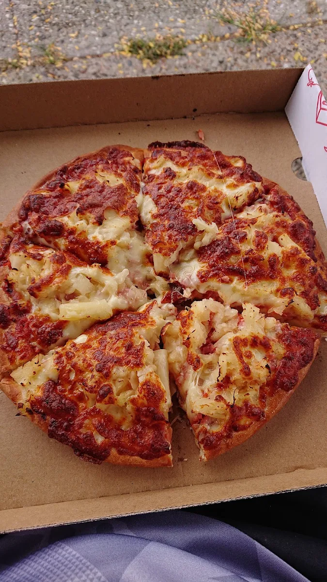 Highlights, Panchos Pizza