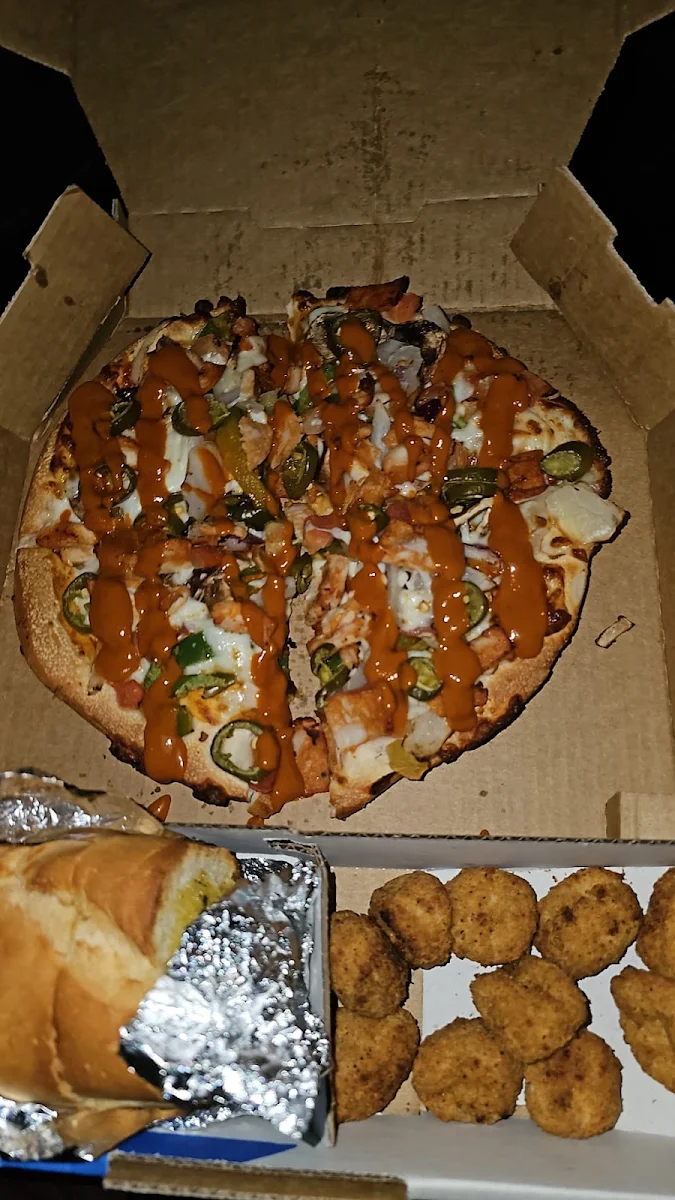 Butter Chicken Pizza