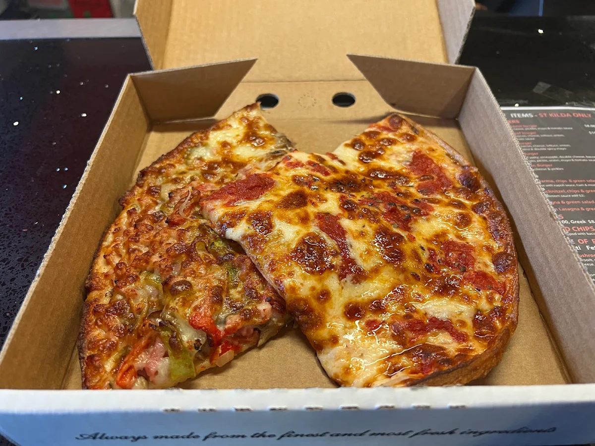 Highlights, Flames Pizza - St Kilda