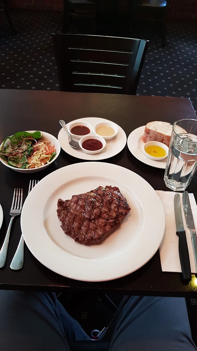 Highlights, Zagar's Charcoal Grill