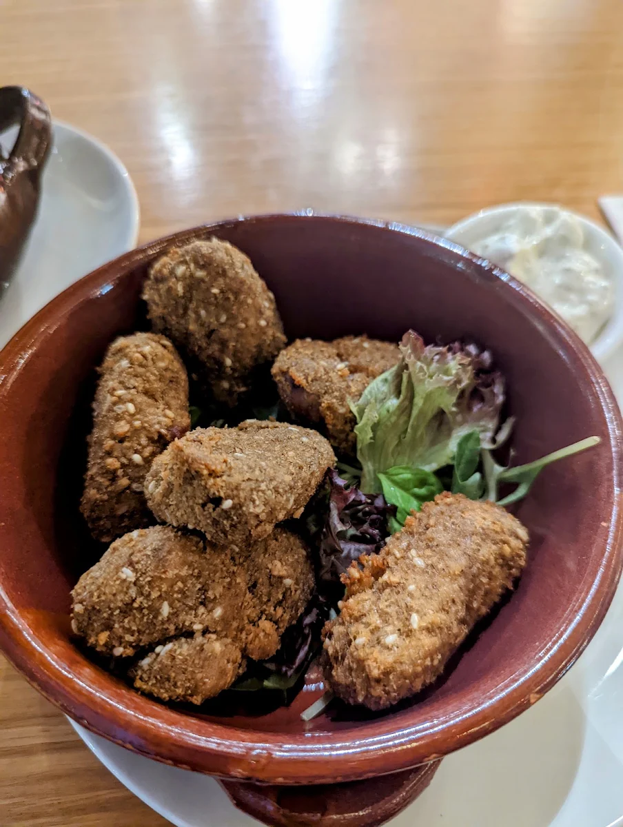 Kobeba, Cairo By Nights Restaurant & Bar
