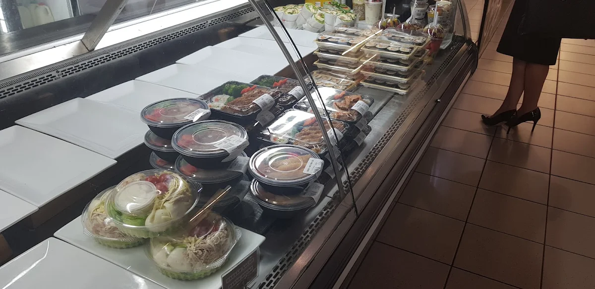 Highlights, Farrington's Cafe