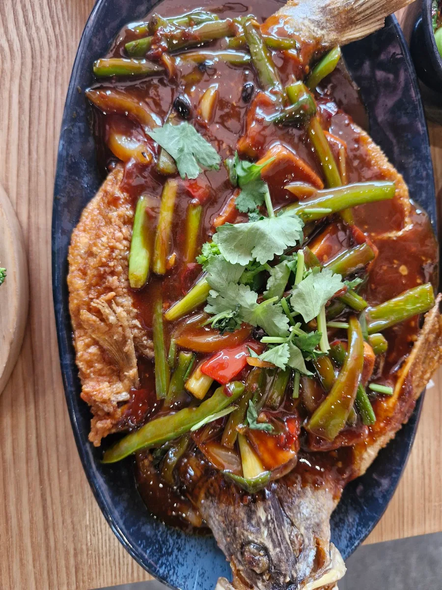 Fried Whole Fish Braised with Tofu