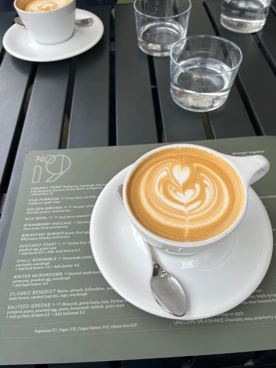 Flat White, No. 19