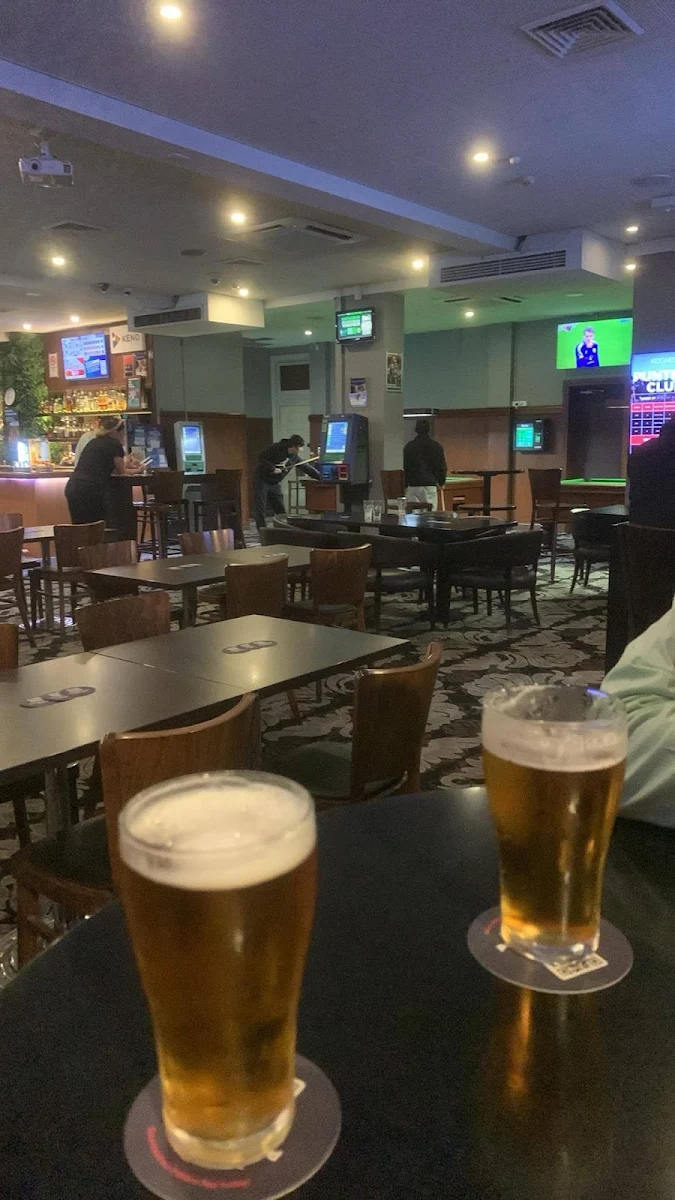 Highlights, Keighery Hotel