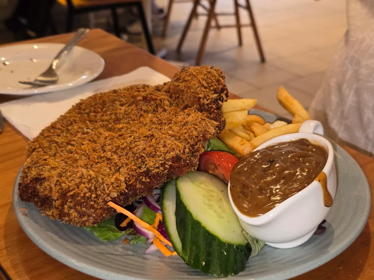 Beef Schnitzel, Beach Hotel