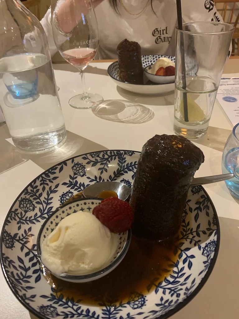 Pudding, Beach Hotel