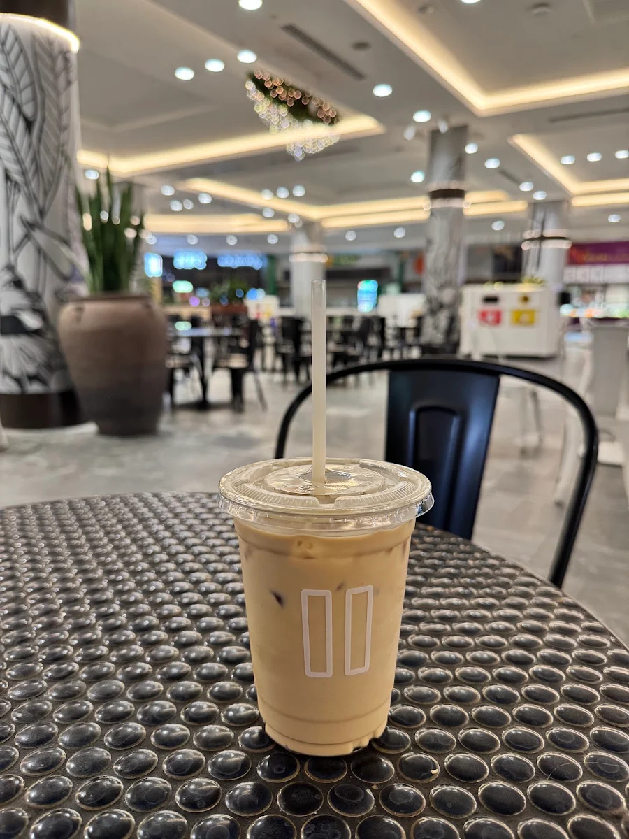 Iced Vanilla Latte, Foster & Black Specialty Coffee Chermside