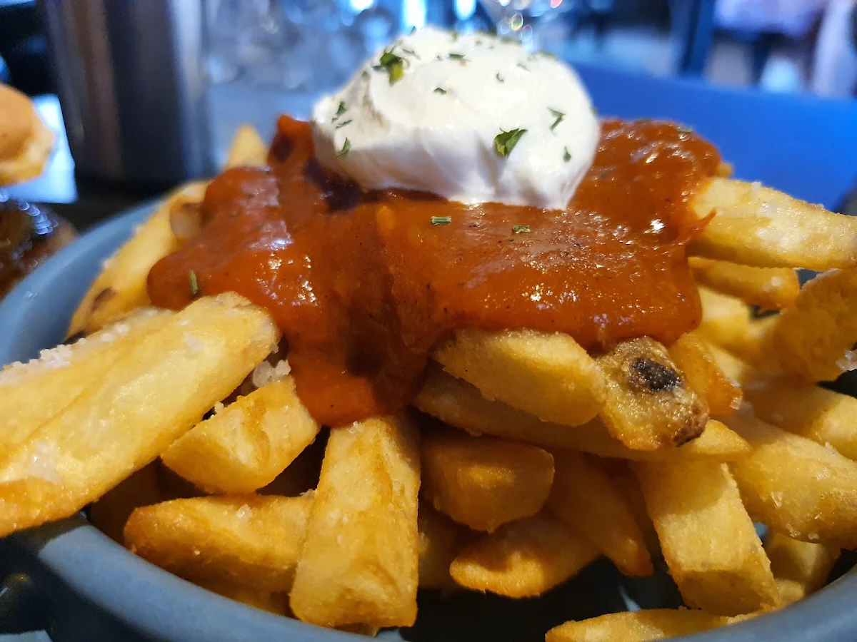 Bravasfries, Hemingway & Co.