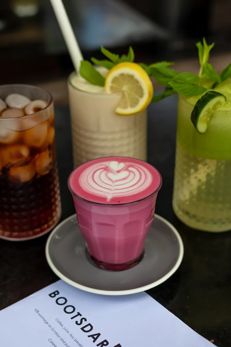 Beetroot Latte, Bootsdarling