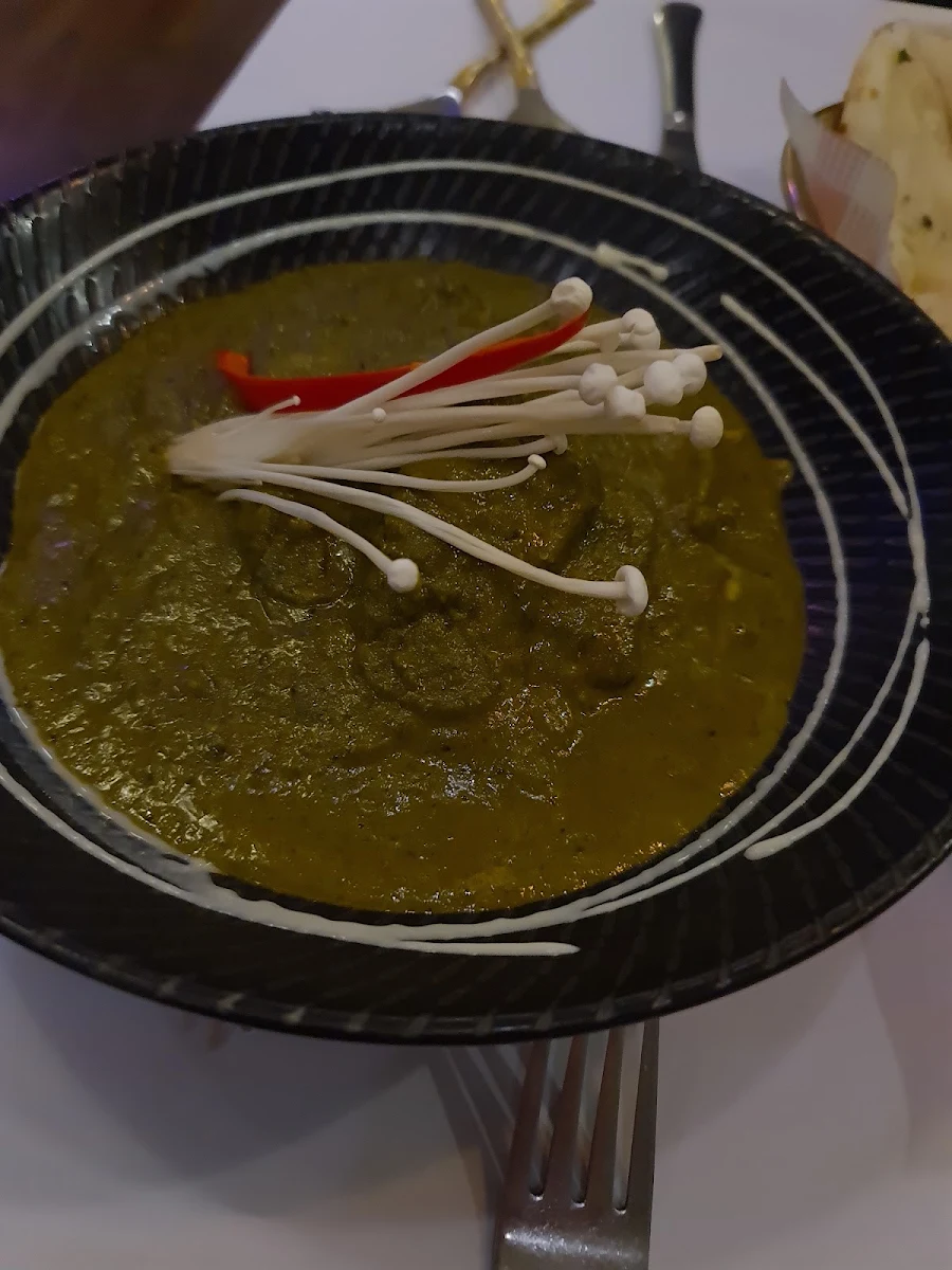 Chicken Saagwala, Indian Empire