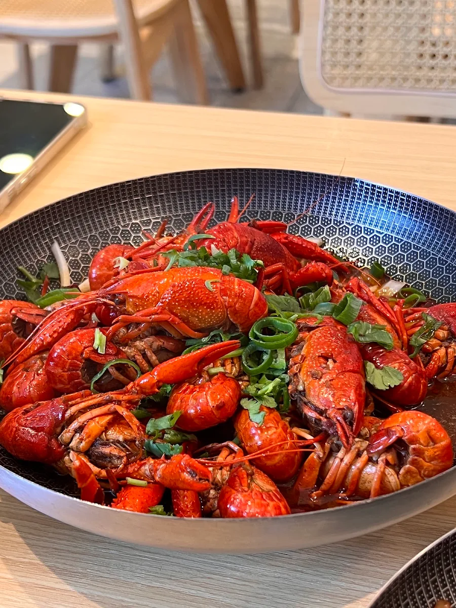 Spicy Crayfish, Pounding Rice Bowl
