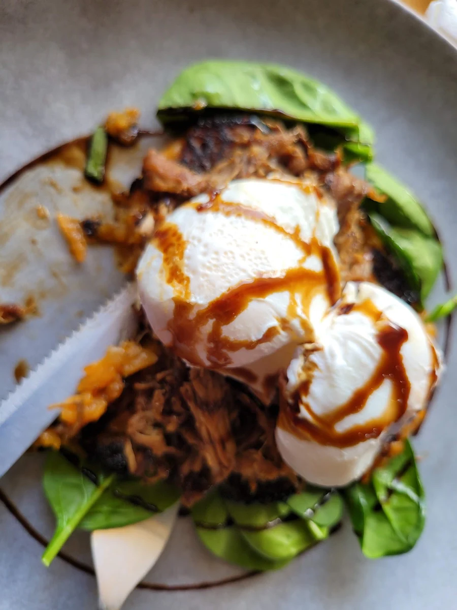 Pulled Pork Benedict, Cafe Melzar