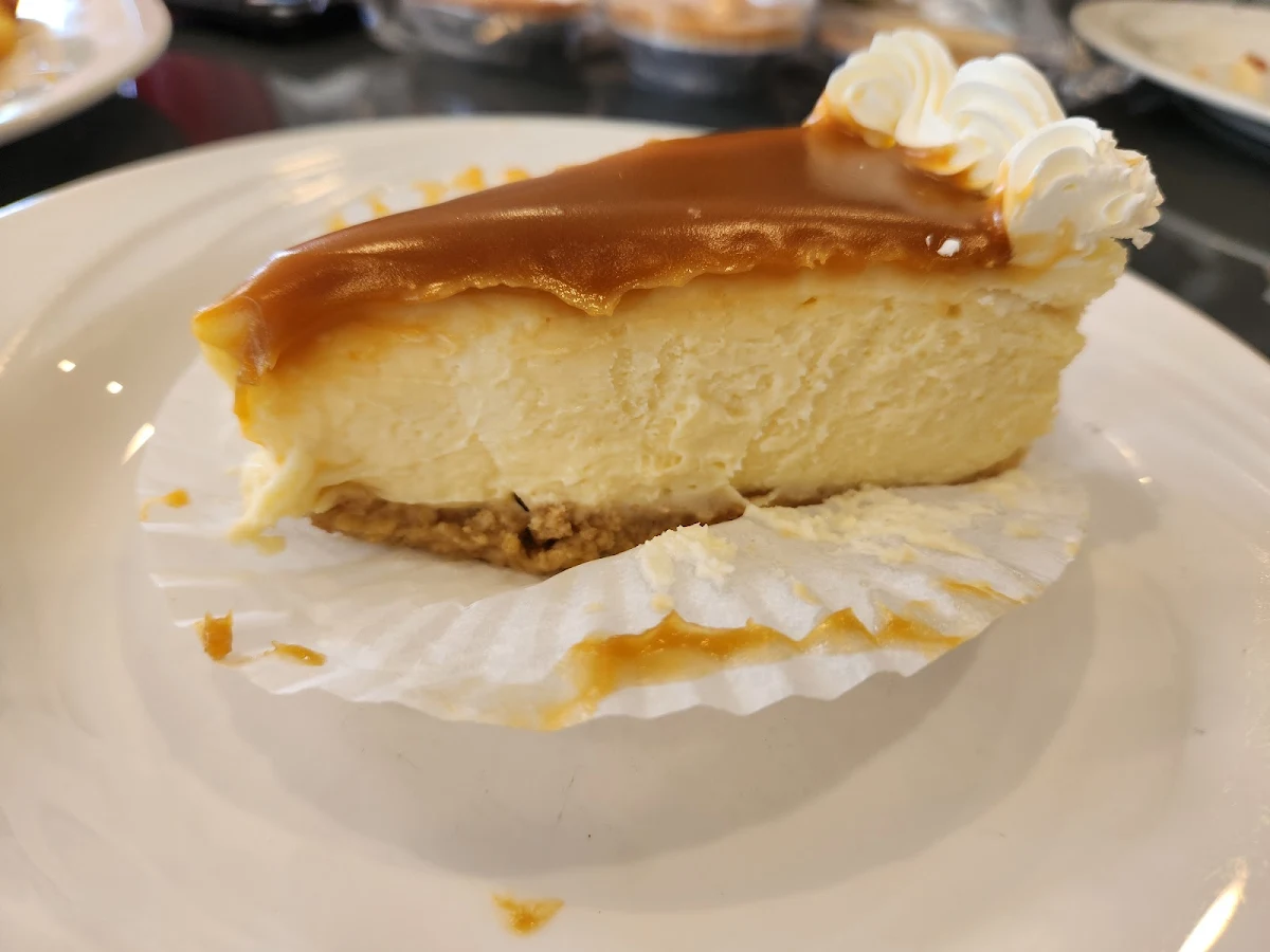 Caramel Cheesecake Slice
